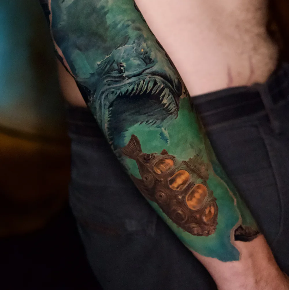 Détail du Kraken poursuivant le Nautilus, tatouage avant-bras